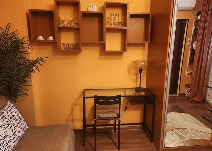 Studio 7A Cozy Central Oasis Varna